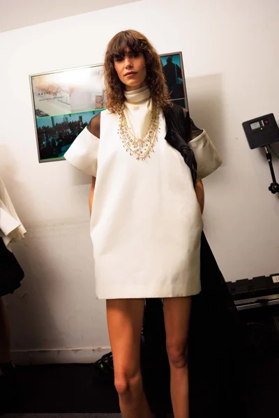 Look 2